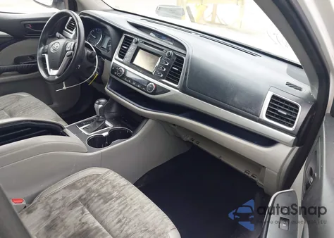 2015 Toyota Highlander Le Plus V6 from USA, damaged, VIN 5TDZKRFH1FS072656